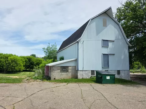 Exterior - 50430 315th Ave, Elgin, MN 55932 photo 10 of 11