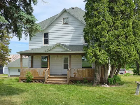 Exterior - 50430 315th Ave, Elgin, MN 55932 photo 4 of 11
