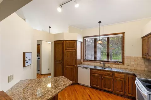 417 95th Ln NW, Coon Rapids, MN 55433