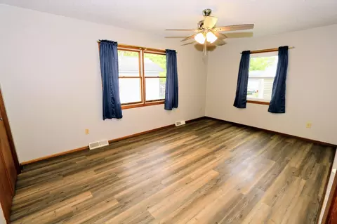 Bedroom - 9 1st St SE, Faribault, MN 55021 photo 1 of 15