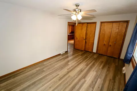 Bedroom - 9 1st St SE, Faribault, MN 55021 photo 2 of 15