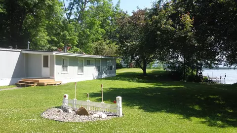 3037 Viewpoint Rd, Isle, MN 56342