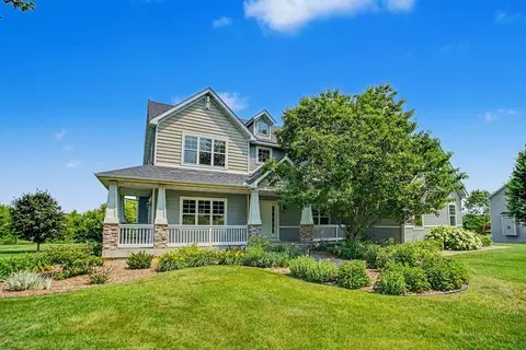 646 Tribute Pkwy, River Falls, WI 54022