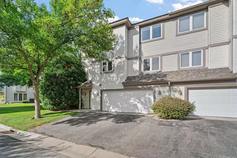 1416 Mcandrews Rd E, Burnsville, MN 55337