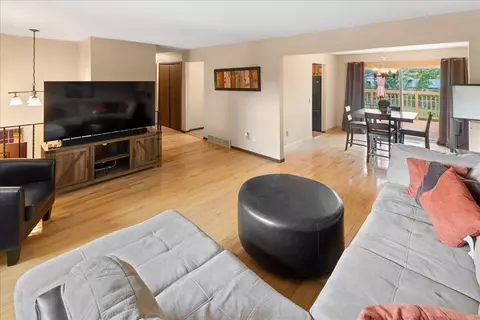 5121 148th Path W, Apple Valley, MN 55124