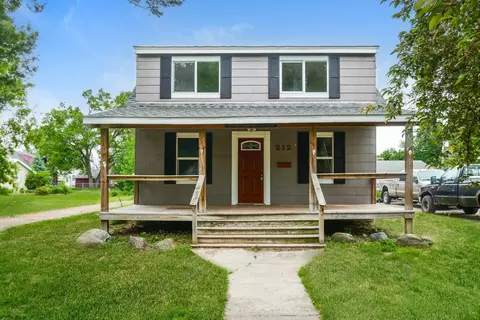212 Wood St S, Mora, MN 55051
