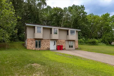 1926 Bear Ct SE, Rochester, MN 55904