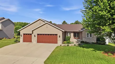 2405 Watertower Ln, Owatonna, MN 55060