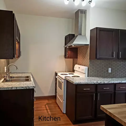 Kitchen - 310 4th Ave SE, Mapleton, MN 56065 photo 3 of 6