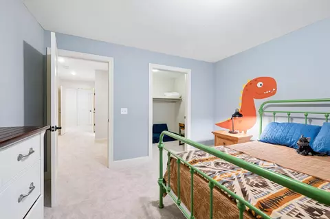 Bedroom - 3470 Hamilton Ave, Wayzata, MN 55391 photo 7 of 8