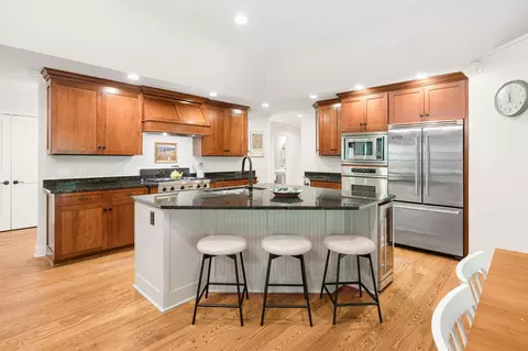 Kitchen - 3470 Hamilton Ave, Wayzata, MN 55391 photo 2 of 7
