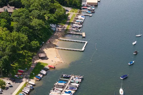 View/Area - 3470 Hamilton Ave, Wayzata, MN 55391 photo 6 of 6