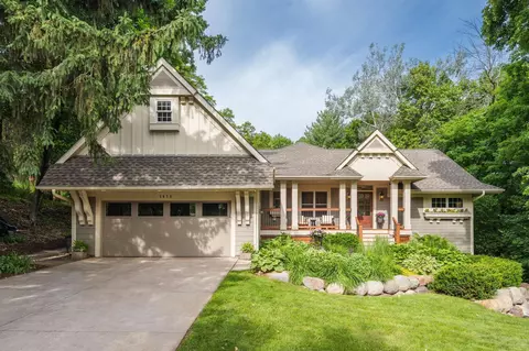 3470 Hamilton Ave, Wayzata, MN 55391