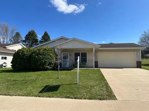 4552 Manor Brook Dr NW, Rochester, MN 55901
