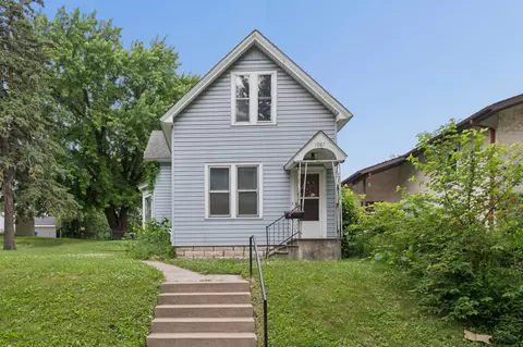 1087 Matilda St, Saint Paul, MN 55117