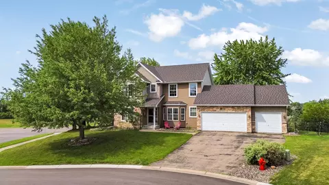 17495 Glacier Way, Lakeville, MN 55044