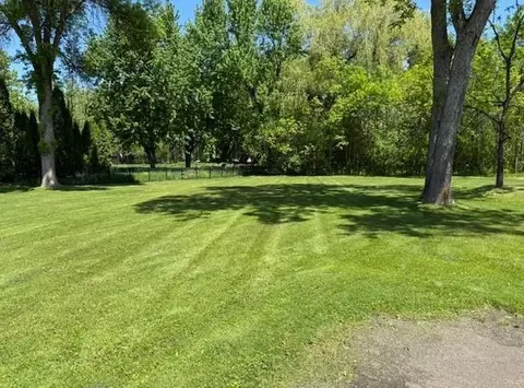 Exterior - 5865 Eureka Rd, Shorewood, MN 55331 photo 5 of 14