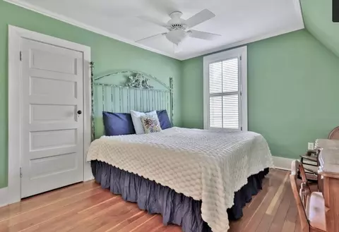 Bedroom - 5865 Eureka Rd, Shorewood, MN 55331 photo 1 of 5