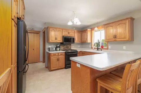 Kitchen - 22906 Turtle Creek Cir, Cold Spring, MN 56320 photo 2 of 2