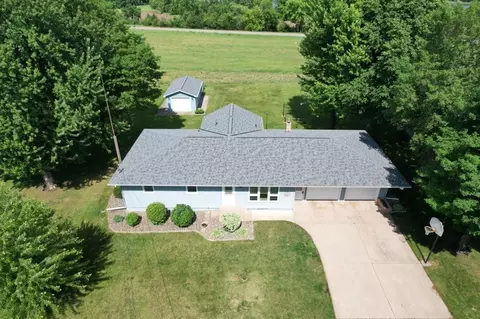32814 Spunk Tree Cir, Avon, MN 56310