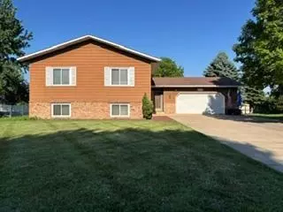 137 Jacob St, Hamburg, MN 55339