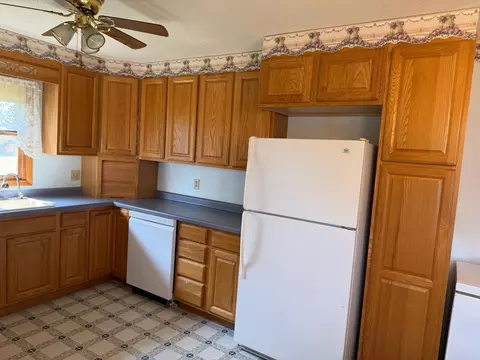Kitchen - 405 S 3rd St, Oakes, ND 58474 photo 3 of 3