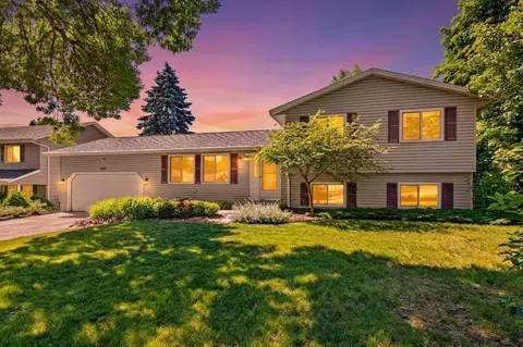 6321 Edgemont Cir N, Brooklyn Park, MN 55428