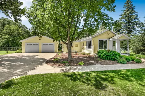 2333 N Pine Cone Rd, Sartell, MN 56377