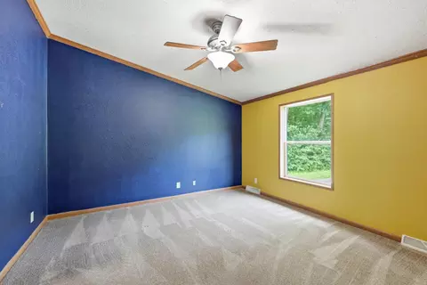 Bedroom - 994 Rabbit Rd, Saint Peter, MN 56082 photo 1 of 4