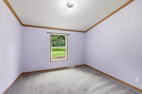 Bedroom - 994 Rabbit Rd, Saint Peter, MN 56082 photo 4 of 4