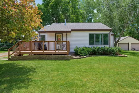 604 Kandiyohi Ave, Prinsburg, MN 56281