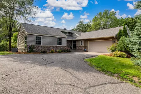 416 N Glover Rd, Hudson, WI 54016