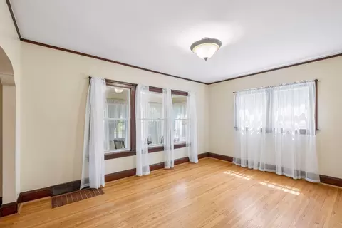 Living - 116 Shumway Ave, Faribault, MN 55021 photo 3 of 4
