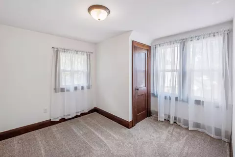 Bedroom - 116 Shumway Ave, Faribault, MN 55021 photo 3 of 4