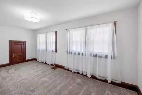 Bedroom - 116 Shumway Ave, Faribault, MN 55021 photo 2 of 4