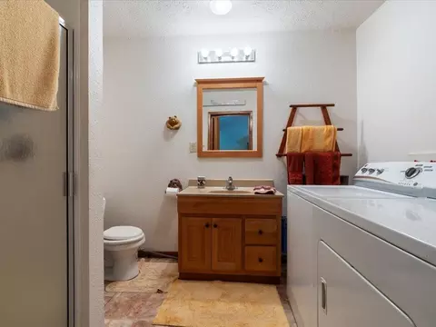 Bath - 23729 Cooley Dr, Brainerd, MN 56401 photo 1 of 3
