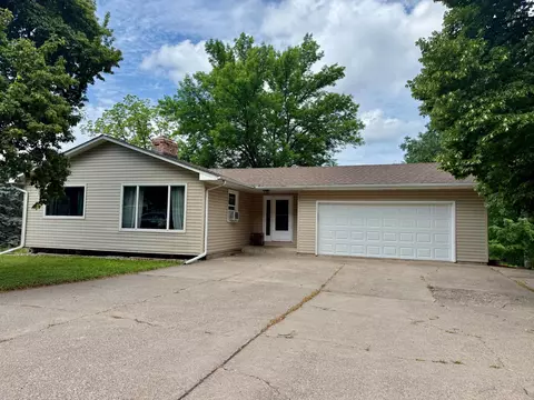 911 2nd Ave S, Buffalo, MN 55313