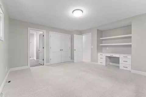Bedroom - 8100 Oakmere Rd, Bloomington, MN 55438 photo 4 of 6