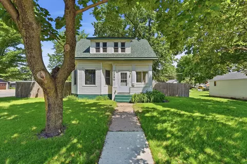 225 Main St W, Melrose, MN 56352