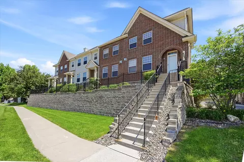 8262 Labont Way #5, Eden Prairie, MN 55344
