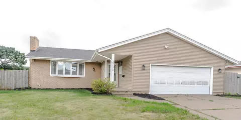 2230 Falcon Ave, Saint Paul, MN 55119