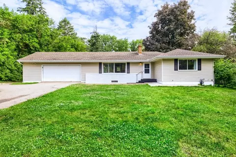 14810 Gleason Lake Dr, Plymouth, MN 55447