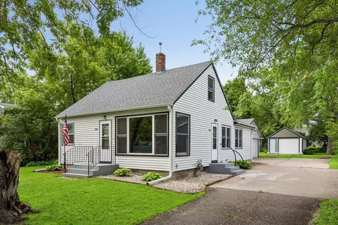 306 E 3rd St, Monticello, MN 55362
