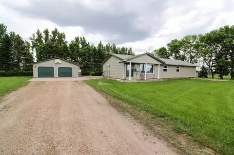 1320 9th Ave NE, Thompson, ND 58278