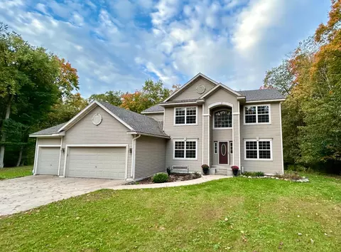 6757 145th St, Milaca, MN 56353