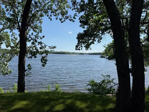 16223 Oster Point Rd, Cold Spring, MN 56320