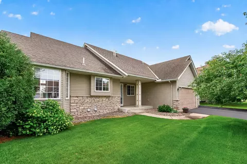 1575 Windsor Dr S, Shakopee, MN 55379