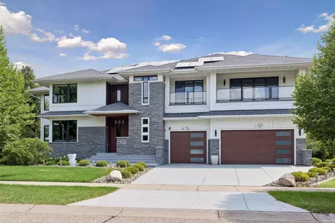 10964 Bentwater Ln, Woodbury, MN 55129