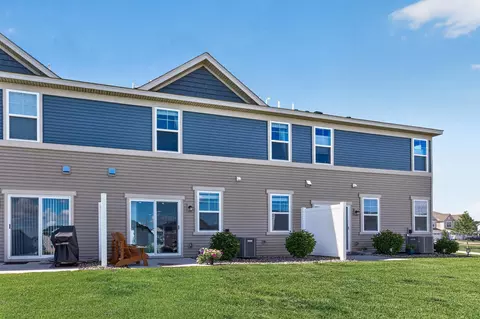 Exterior - 1671 144th St E, Rosemount, MN 55068 photo 5 of 11