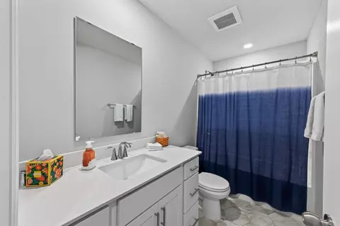 Bath - 1671 144th St E, Rosemount, MN 55068 photo 3 of 3